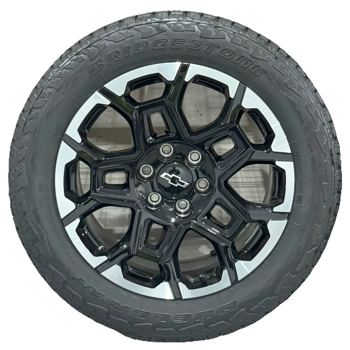 Chevrolet Colorado 20" Black / Machined Wheels, 255/55R20 Bridgestone At Tires, Set Of 4, Part Cblk20 1