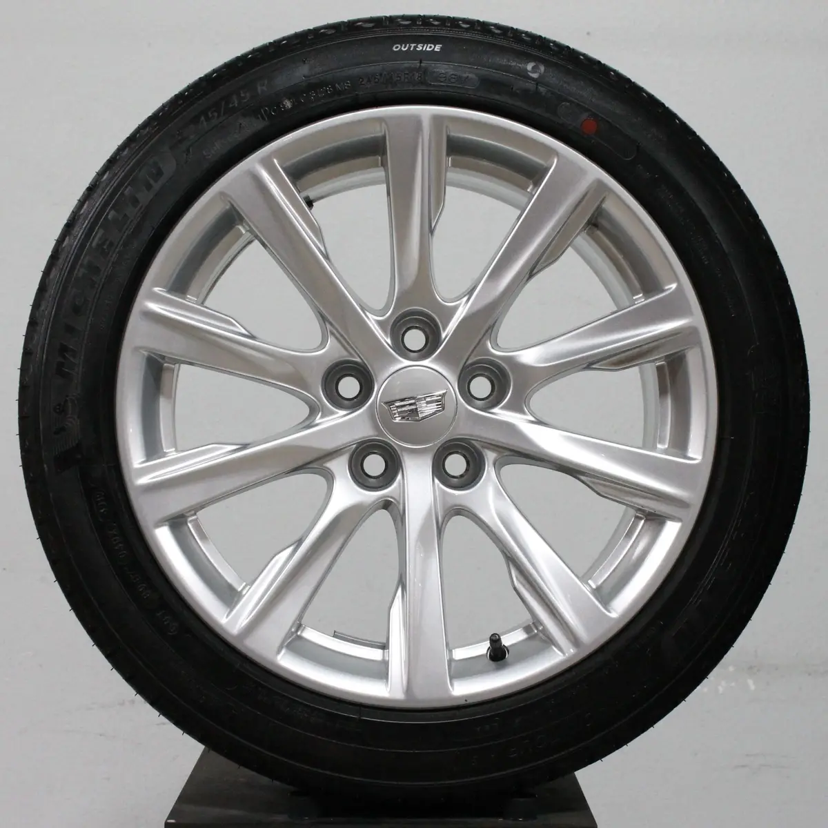 Cadillac Ct5 18" Silver Wheels, 245/45R18 Michelin Tires, Set Of 4, Part # Pyv 1