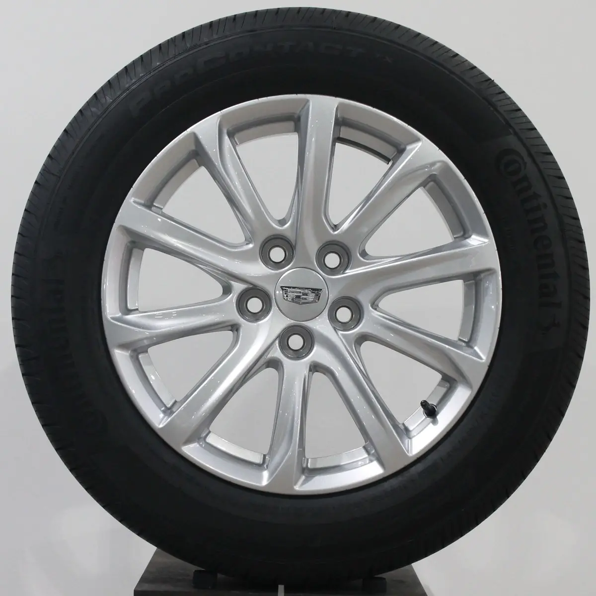 Cadillac Xt4 Silver 18" Wheels, 235/60R18 Continental Tires, Set Of 4, Part # Pyv 1